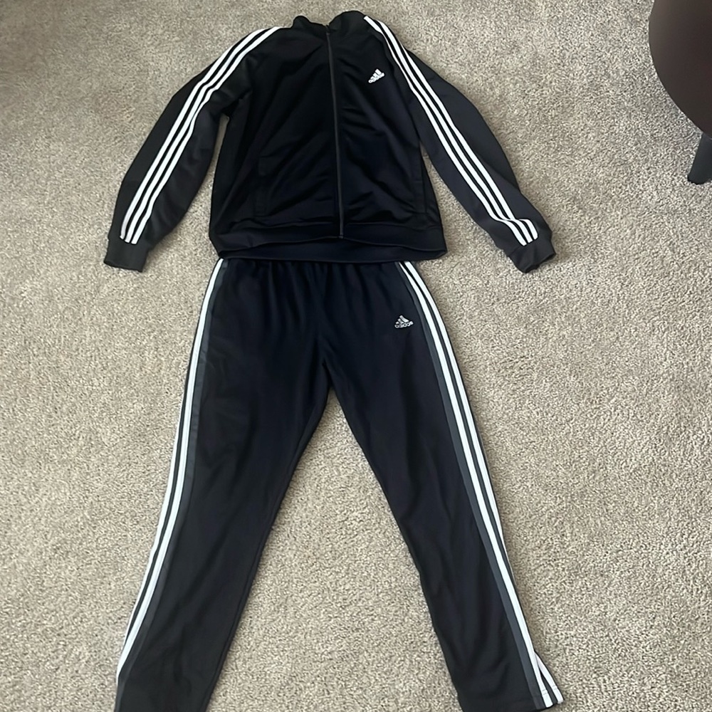 Adidas matching set. Size Large